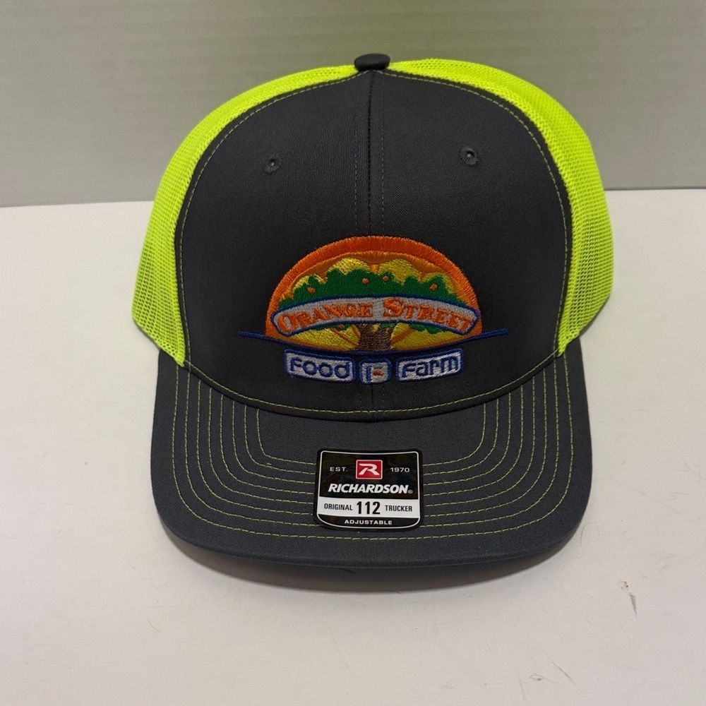 NWT Vintage Style Richardson Gray and Neon Yellow Trucker Hat